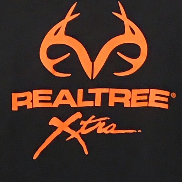 Realtree Black Graphic Shirt - Picture 5 of 7